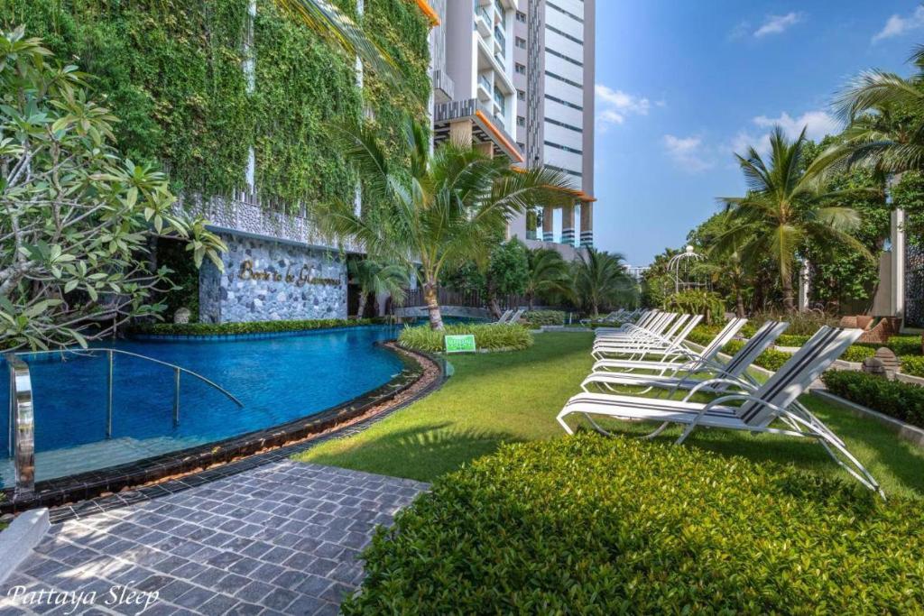  Riviera Jomtien Condo วิวทะเลหลักล้าน พร้อมเครื่องซักผ้า และ อินเทอร์เน็ต