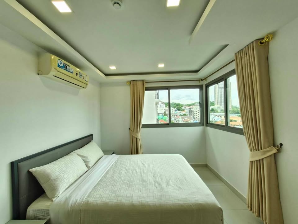 ขาย Arcadia beach Continental Condo ใกล้  Walking Street